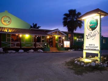 Eddys-bonaire-restaurant-1