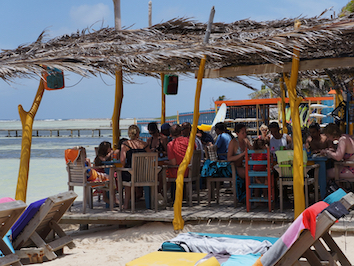 Hangout-bar-bonaire-1